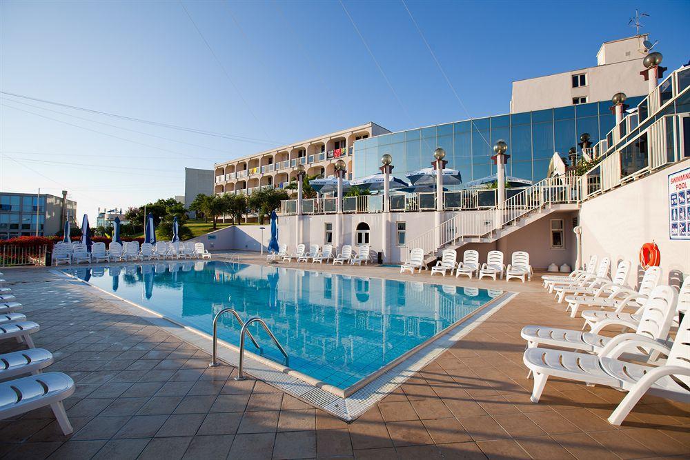 Hotel Istra Plava Laguna Porec Ngoại thất bức ảnh