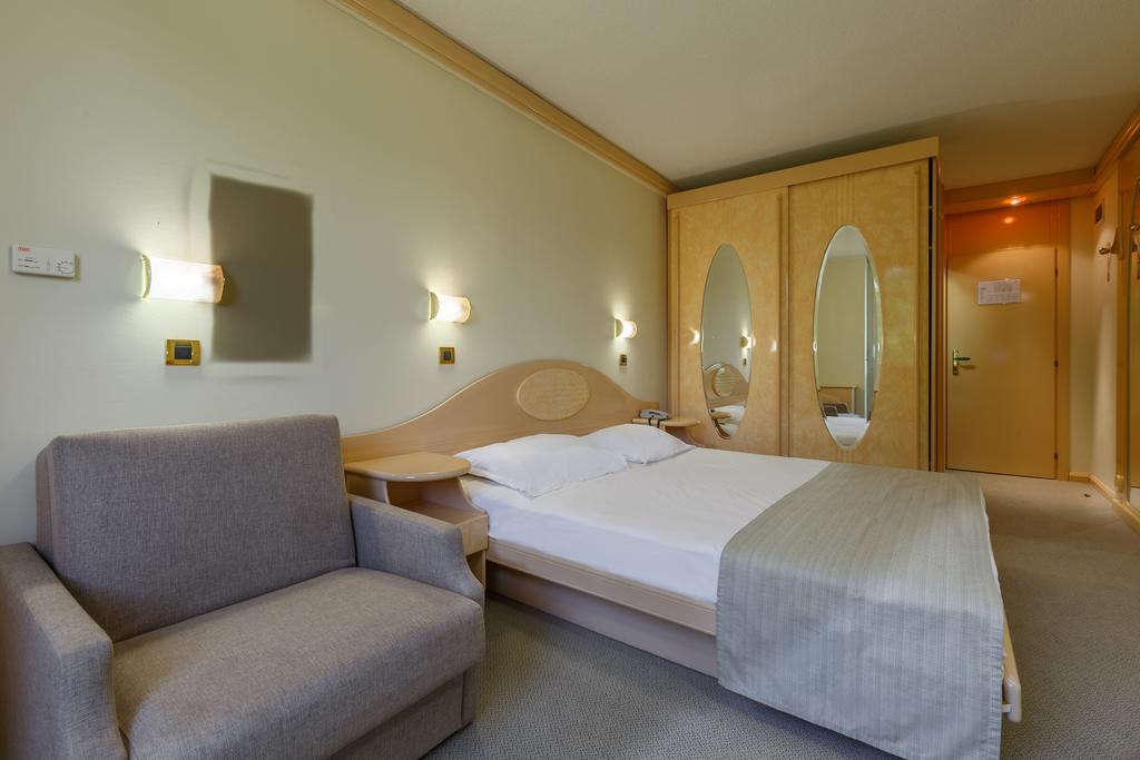 Hotel Istra Plava Laguna Porec Ngoại thất bức ảnh